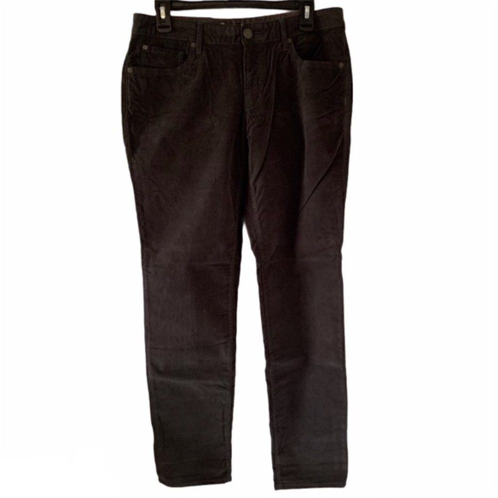 Eddie Bauer Boyfriend Slim Corduroys size 6
